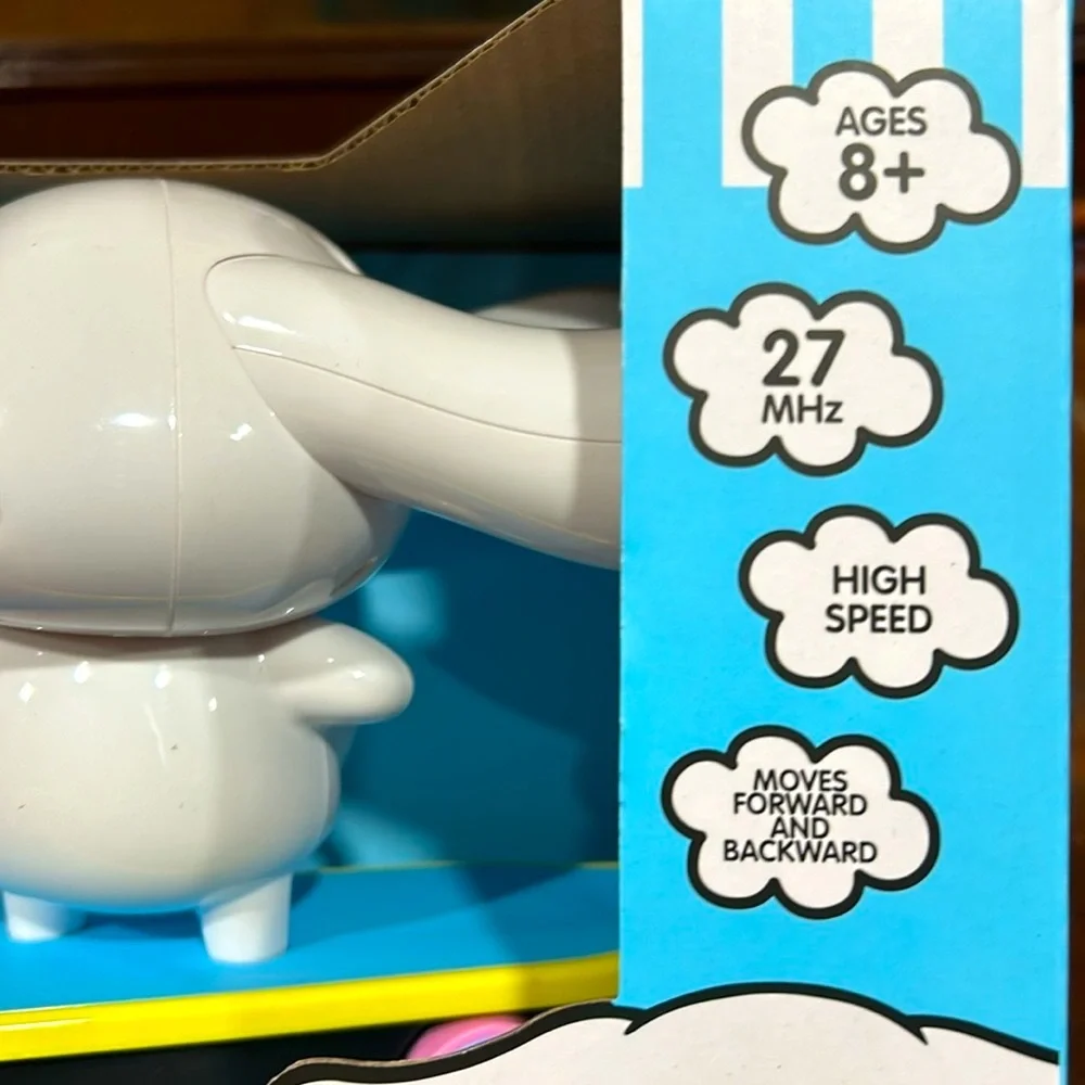 Sanrio Cinnamoroll RC Skateboarding Remote Control Figure Toy New in Box NIB